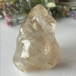 💎 409g Natural Clear Quartz tower with Golden Healer Crystal 🌈